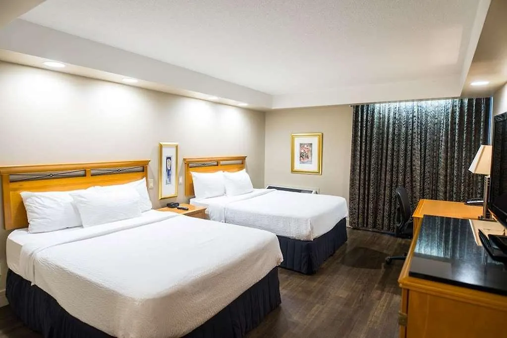 Royal Hotel Edmonton Airport Trademark Collection By Wyndham Leduc 3*,  Kanada