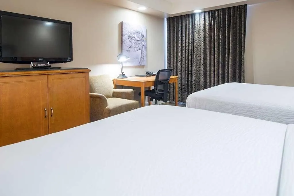 Royal Hotel Edmonton Airport Trademark Collection By Wyndham Leduc