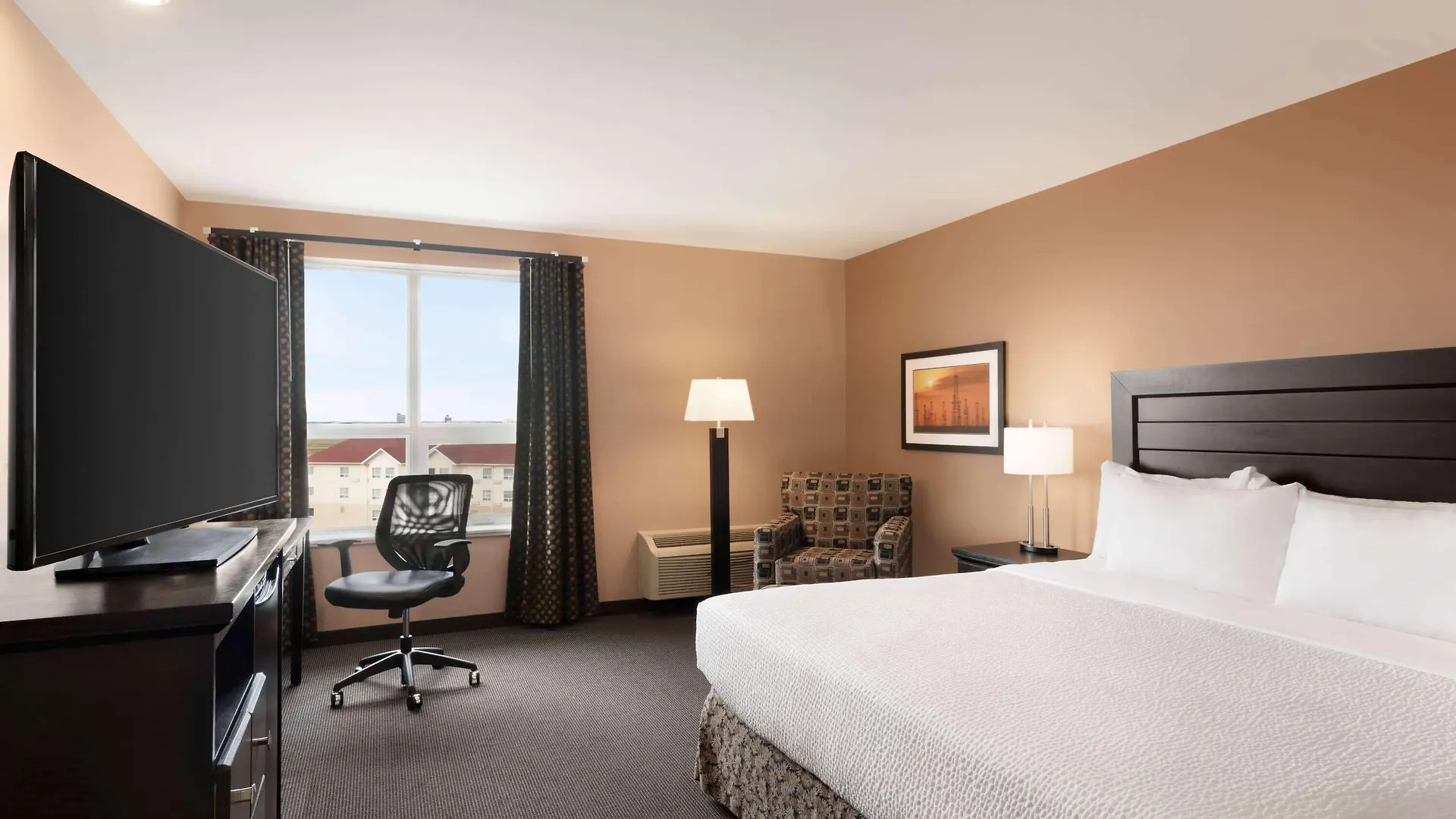 Royal Hotel Edmonton Airport Trademark Collection By Wyndham Leduc
