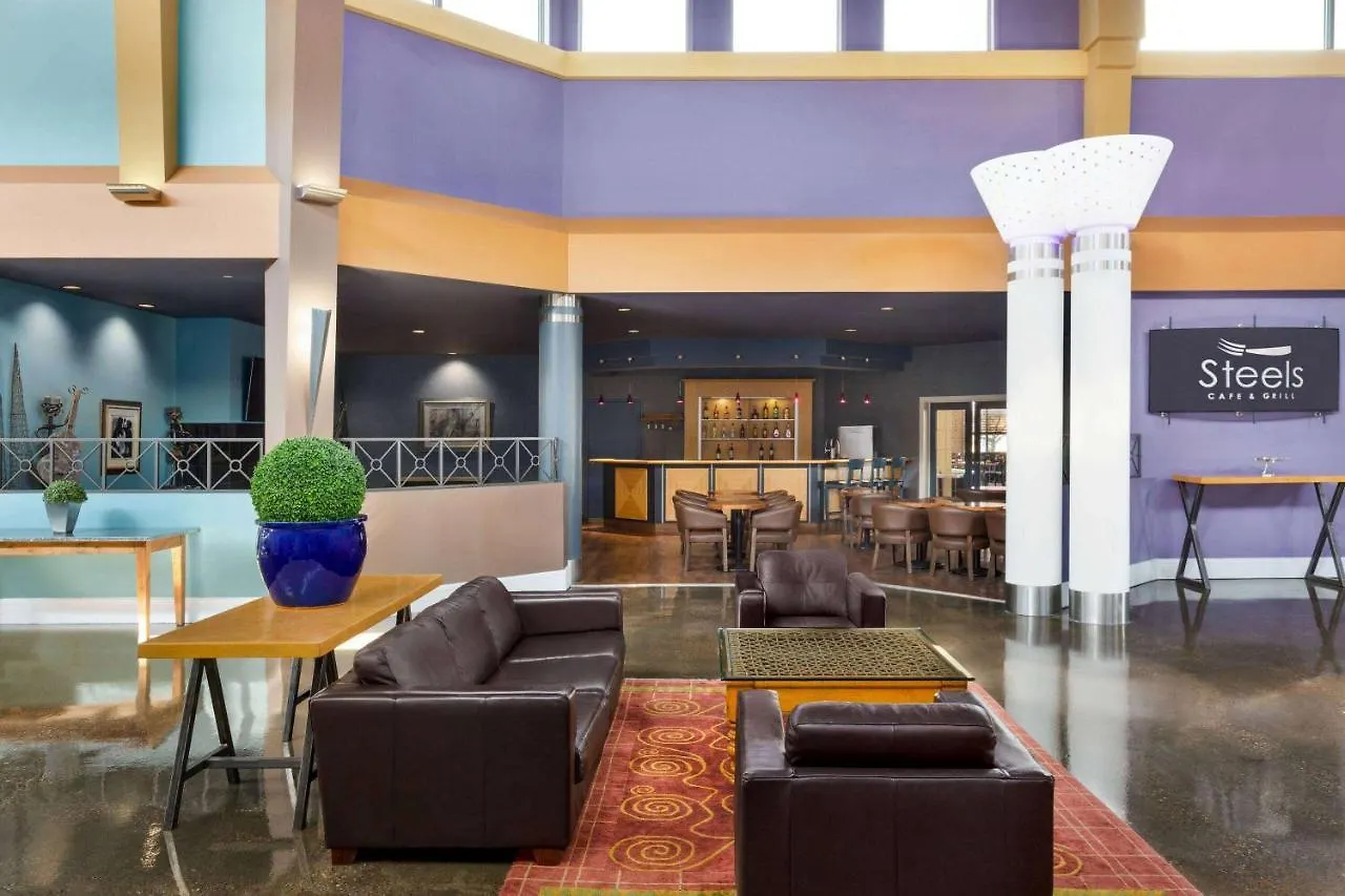Royal Hotel Edmonton Airport Trademark Collection By Wyndham Leduc